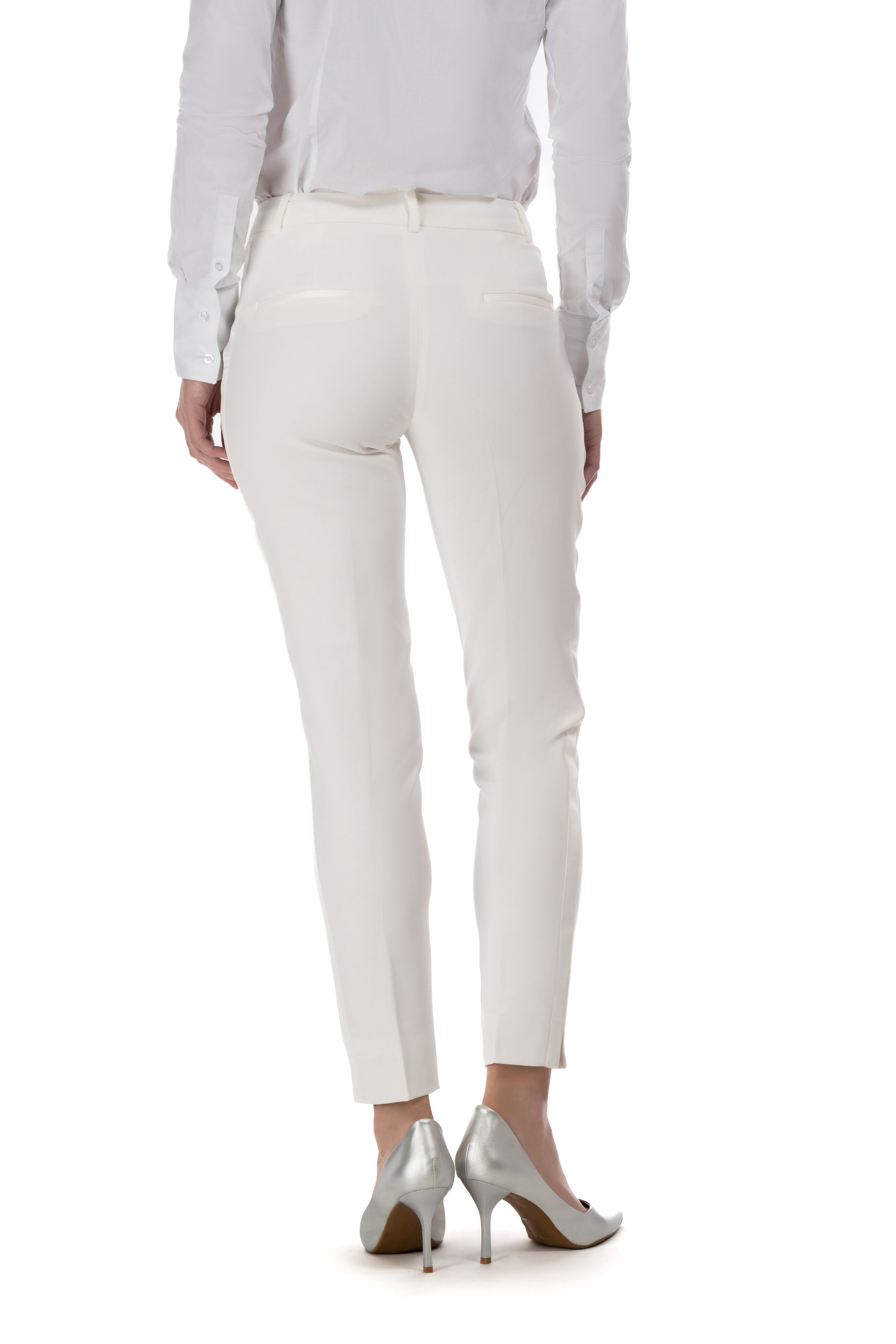 Buy Men Khaki Solid Super Slim Fit Casual Trousers Online - 472304 | Peter  England